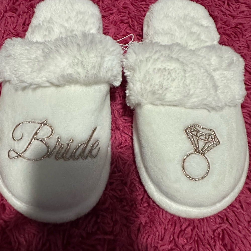 David's Bridal White Bride Slippers